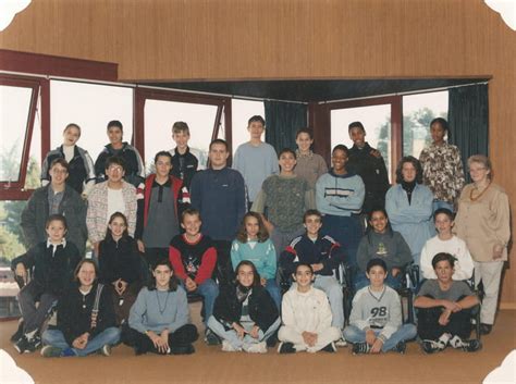 Photo de classe 4D de 1998 Collège Gambetta Copains d avant