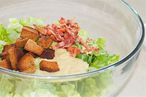 Caesar Salad With Croutons - The Primal Desire