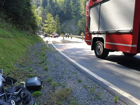 Bilder T Dlicher Motorradunfall Bei K Ssen Mann Aus Landkreis