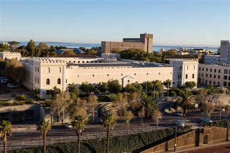 Protea Hotel Cape Town Waterfront Breakwater Lodge in South Africa ...