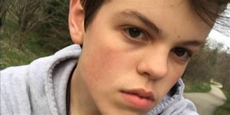 10 Hot Sexy Marah Cusac Bikini Pics