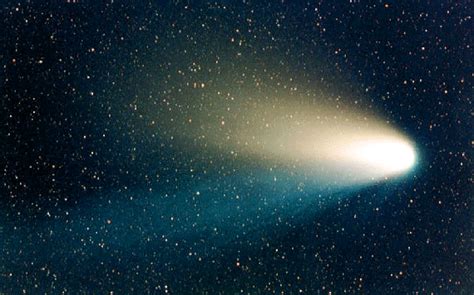 Why do comets have tails? - Sky & Telescope - Sky & Telescope