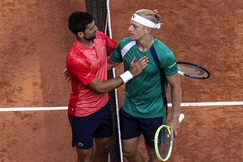 French Open Djokovic K Mpft Sich Gegen Davidovich Fokina Durch