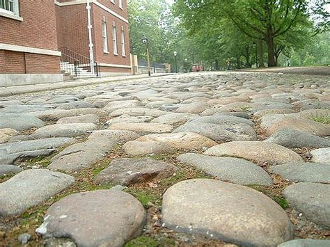 Increase Curb Appeal with Old Cobblestone | Historical Bricks