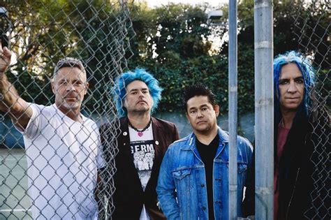 Nofx、ニュー・アルバム『single Album』リリース決定！名曲「linoleum」をカバーしたバンドたちへ捧げる新曲「linewleum」mv公開！avenged Sevenfold