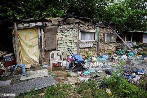 Roma Settlement In Belgrade Photos And Premium High Res Pictures