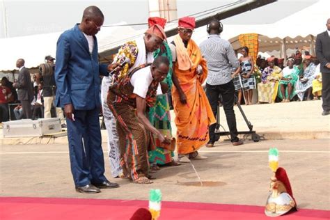 Inauguration du pont de Bouaflé Les populations de la Marahoué