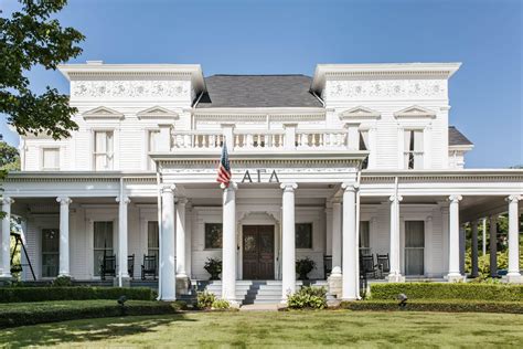 Is This The South S Most Beautiful Sorority House