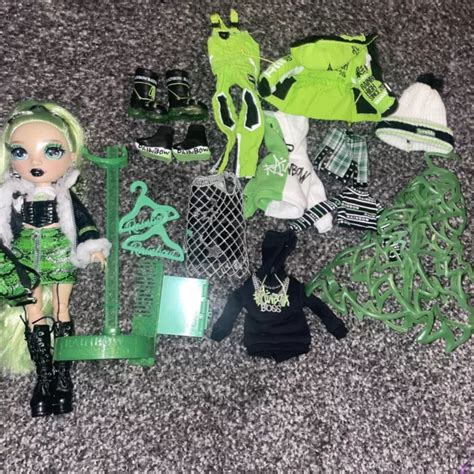 RAINBOW HIGH JADE Hunter Fantastic Fashion Doll With Extra Clothes 40