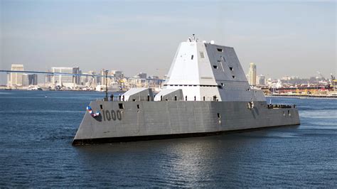 The U.S. Navy's Stealth USS Zumwalt Destroyer Finally Fires Its Guns ...