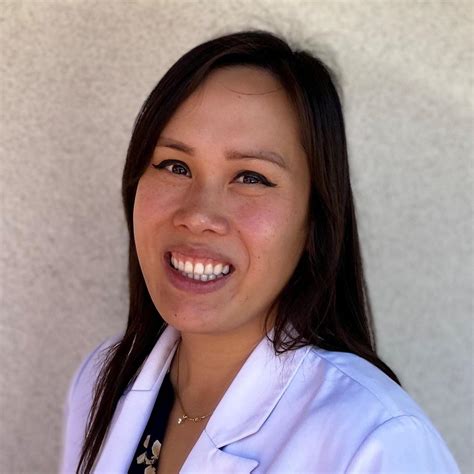 Daphne Tran Dnp Fnp Bc Primary Care Uc San Diego Health