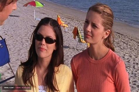 These Sunglasses The Oc Marissa Cooper 2000s Tv Shows