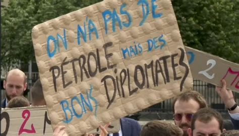 French Diplomats Strike Over Plan For Their Extinction The Business