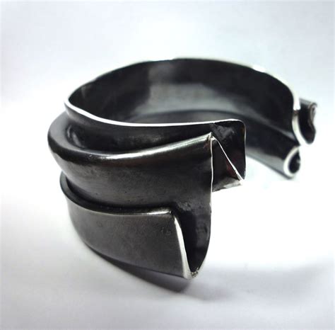 Alina Alamorean Bracelet Contemporary Jewelry Design