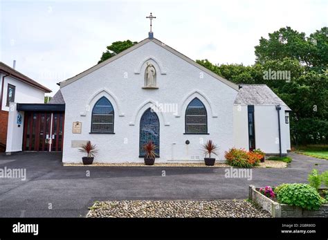 St Bernard Of Clairvaux Roman Catholic Church Hi Res Stock Photography