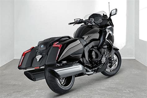 Bmw Unveils The 2018 K 1600 B Bagger First Look Review Rider Magazine