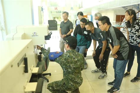 北市校園扎根全民國防教育 軍訓人員實地參訪提升專業 文教新聞｜國立教育廣播電臺