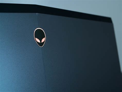 Alienware 15 R3 Review Tom S Hardware Tom S Hardware