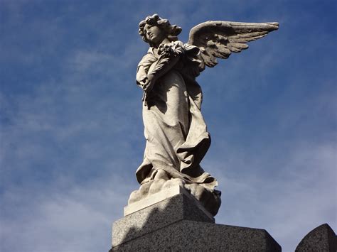 무료 이미지 기념물 동상 묘지 조각 천사 미술 웅장한 무덤 장례 무덤 예술 Recoleta Cemetery