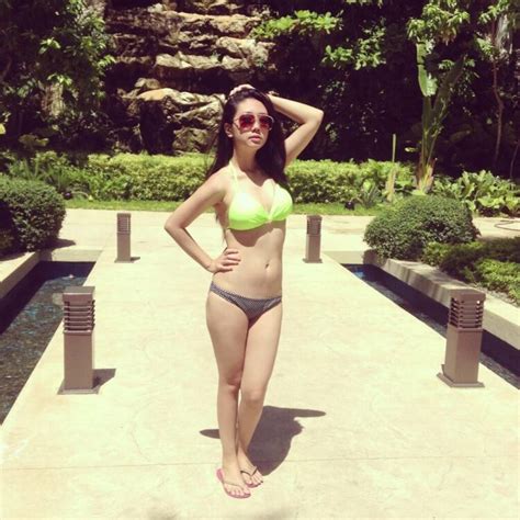 6 Hot Sexy Yuka Bikini Pics