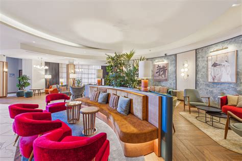 Radisson Blu: Hotel renovation works in an occupied site - Tétris-db