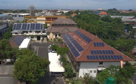 Smart Green Services Layanan Listrik Bersih PLN Berbasis PLTS Di Batam