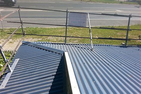 Roof Edge Protection temporary roof handrails hire