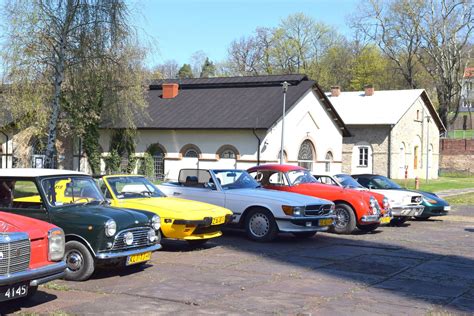 Zlot pojazdów zabytkowych w Starachowicach Najstarszy to Buick z 1949