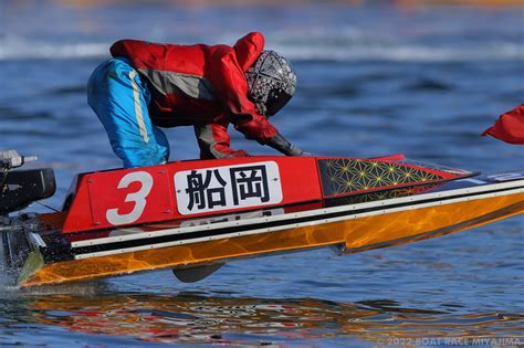 ボートレース宮島【公式】 On Twitter 3 4 1 11 850円 25番人気 と万舟での締め括りに！ 船岡 選手は昨年7vを記録し先月の『 ボートレースクラシック』でsg初出場