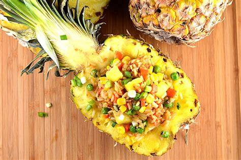 Pineapple Fried Rice {Vegan} - TheVegLife