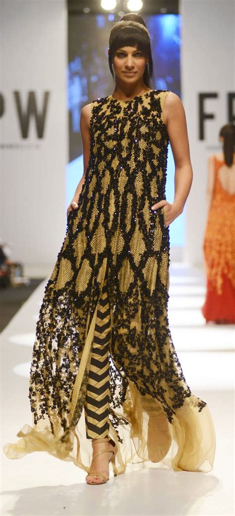 Fashion Pakistan Week 6 Hsy Hassan Sheheryar Yasin Spring 2014