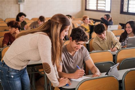 Por Qu Elegir Nuestra Academia Para Preparar Las Oposiciones De