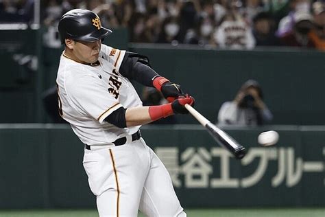 巨人・岡本和真が今季3度目の2試合連発！12号ソロでリードを3点に広げる ライブドアニュース