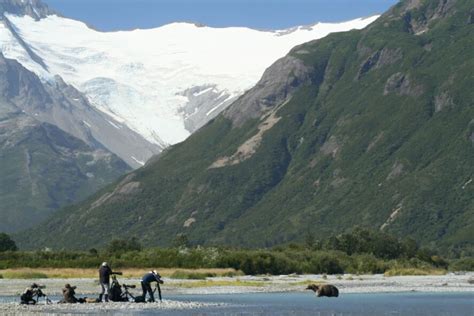 Alaska Bear Viewing Lodges | Alaska Lodge Packages