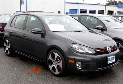 2010 Volkswagen GTI - Information and photos - MOMENTcar