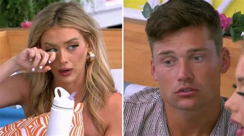 Love Island Fans Call Aaron ‘walking Red Flag After Insulting Kaylor