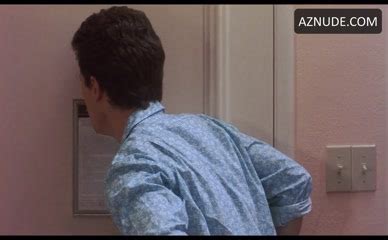 Lisa London Breasts Scene In The Naked Cage AZNude