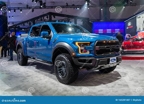 Ford F Raptor Supercrew In Esposizione Durante L Auto Show Di Los