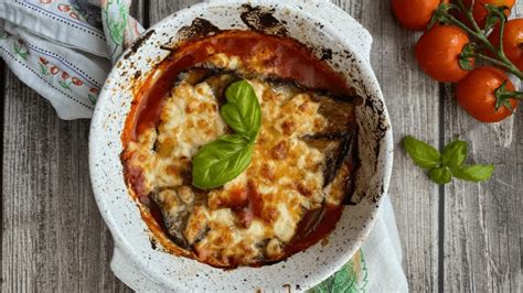 Parmigiana Di Melanzane La Ricetta Della Tradizione Racilia Shop