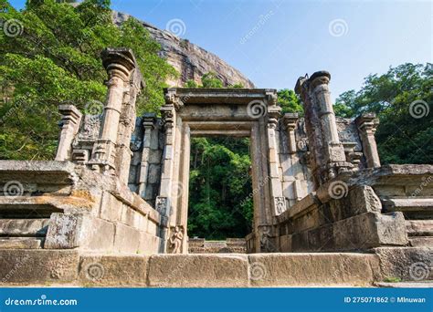 Yapahuwa An Ancient Fortress In Sri Lanka And Capital Built In The