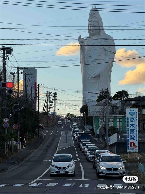 Sendai Daikannon in Sendai, Japan : r/megalophobia