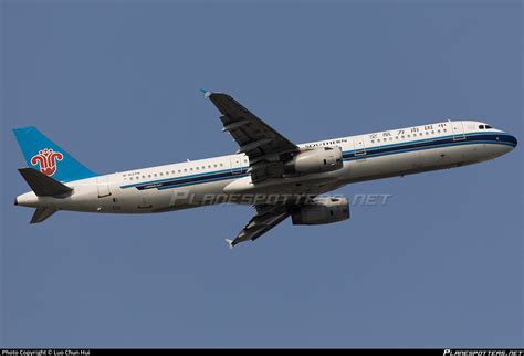 B 6379 China Southern Airlines Airbus A321 231 Photo By Luo Chun Hui