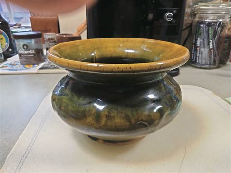 Ceramic spittoon | Collectors Weekly