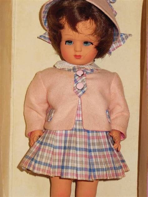 VINTAGE ITALY FURGA DOLL ALESSIA ALL ORIGINAL IN BOX 11 Bambole D