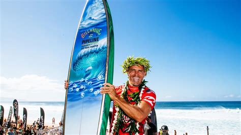 World Surf League News Kelly Slater Hints At Retirement After Pipeline