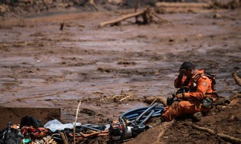 Ato homenageia vítimas de Brumadinho quatro meses após a tragédia da