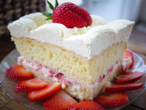 Strawberry Wedding Cake Wheatfields Recipe Banana