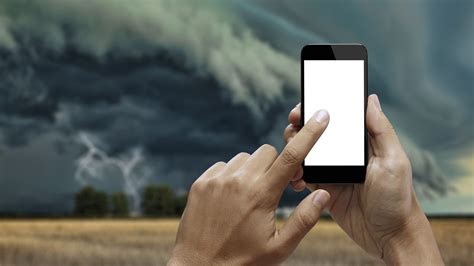 Pode Mexer No Celular Quando Está Trovejando E Relampejando - Pode mexer no celular quando está trovejando? | Seguranca