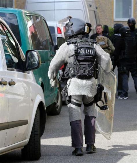 German Swat Team Members Get Chain Mail Like Anti Knife Equipment 9 Pics