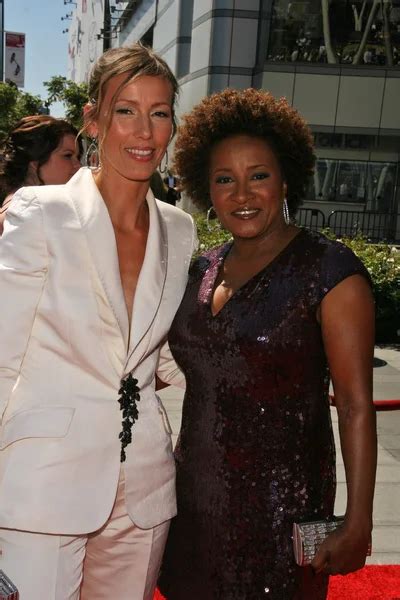 Image Of Wanda Sykes Wife Wanda Sykes And Wife Alex Stock Editorial